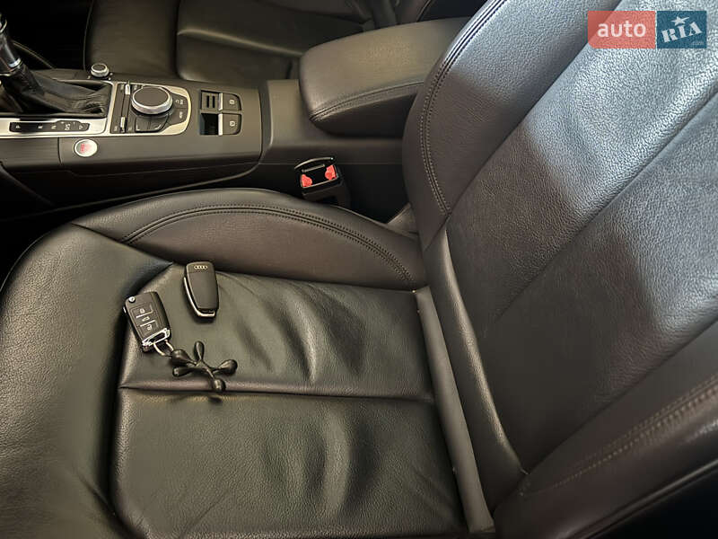 Седан Audi A3 2016 в Ахтырке