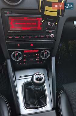 Хэтчбек Audi A3 2011 в 
