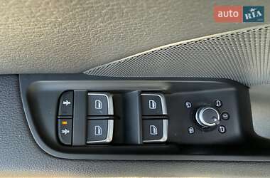 Хэтчбек Audi A3 2015 в 