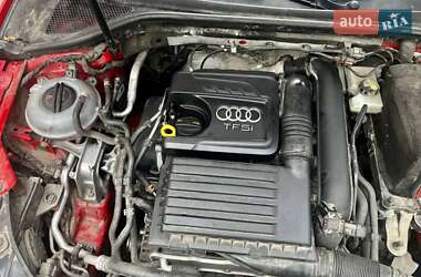 Хэтчбек Audi A3 2013 в 
