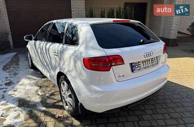Хэтчбек Audi A3 2013 в 