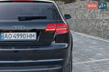 Хэтчбек Audi A3 2012 в 