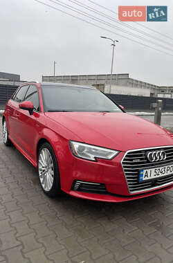 Хэтчбек Audi A3 2016 в 