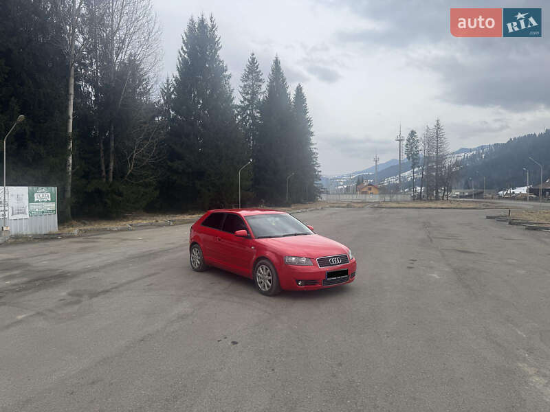 Хэтчбек Audi A3 2004 в Верховине