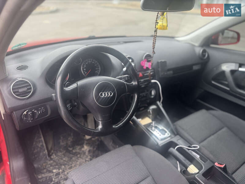Хэтчбек Audi A3 2004 в Верховине