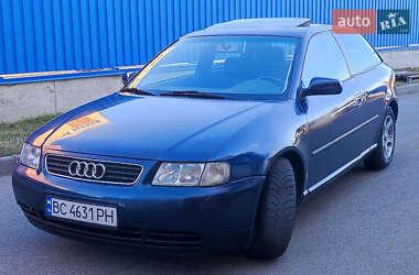 Хэтчбек Audi A3 1997 в 