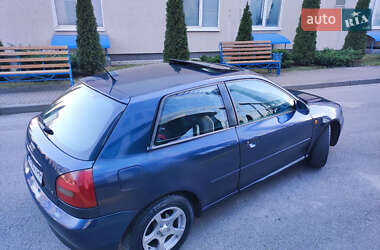 Хэтчбек Audi A3 1997 в 