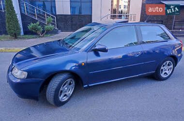 Хэтчбек Audi A3 1997 в 