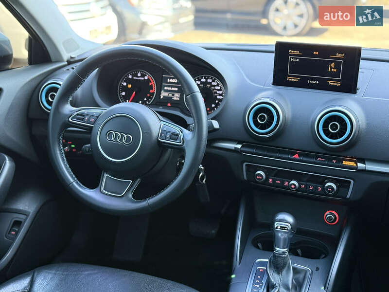Седан Audi A3 2015 в Одессе