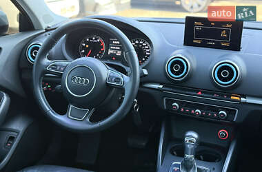 Седан Audi A3 2015 в 