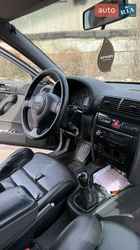 Хэтчбек Audi A3 1999 в Киеве