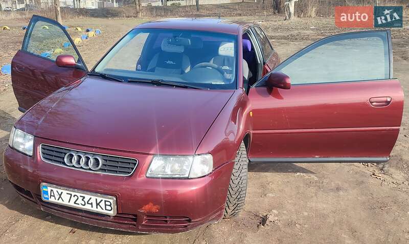 Хетчбек Audi A3 1999 в Харкові