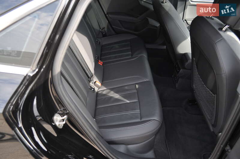 Седан Audi A3 2023 в Киеве