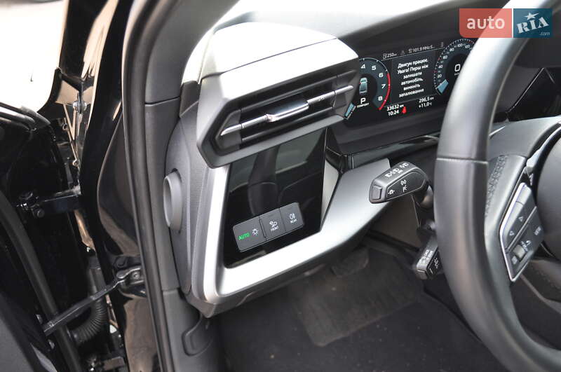 Седан Audi A3 2023 в Киеве