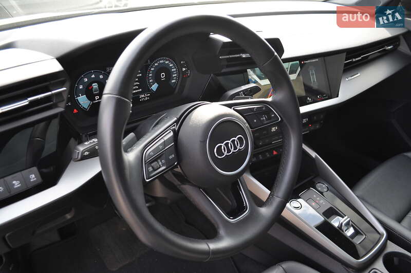 Седан Audi A3 2023 в Киеве