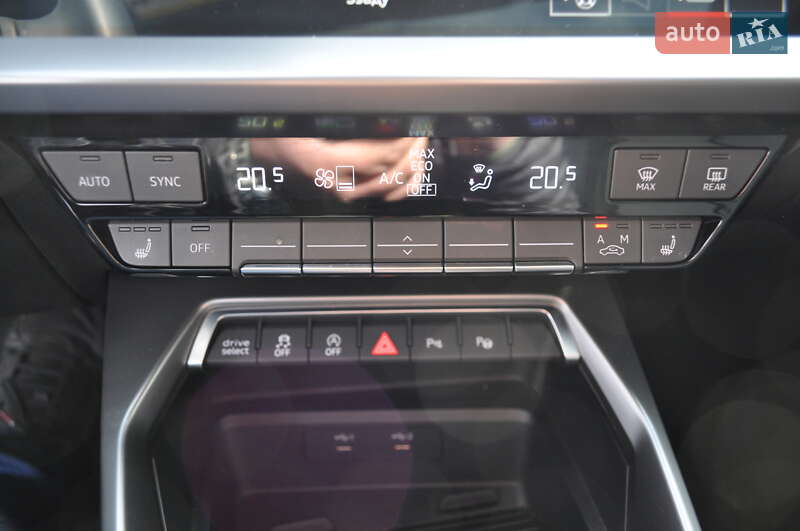 Седан Audi A3 2023 в Киеве