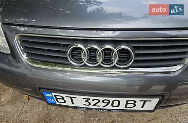 Хэтчбек Audi A3 2003 в 