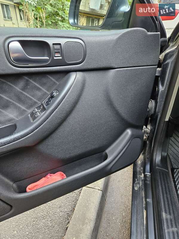 Хэтчбек Audi A3 2003 в Днепре