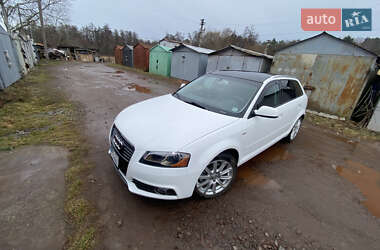 Хэтчбек Audi A3 2012 в 
