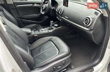 Седан Audi A3 2016 в 