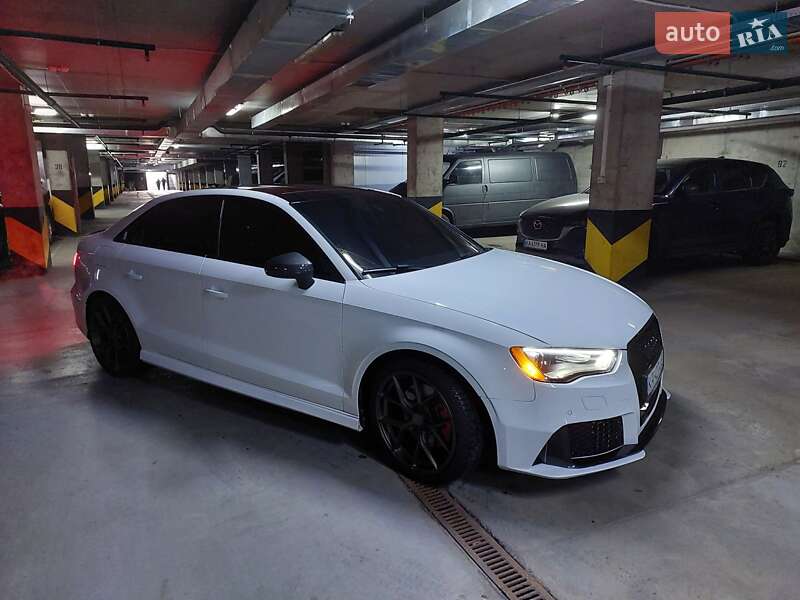 Седан Audi A3 2015 в 
