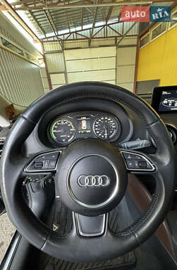 Хэтчбек Audi A3 2015 в 