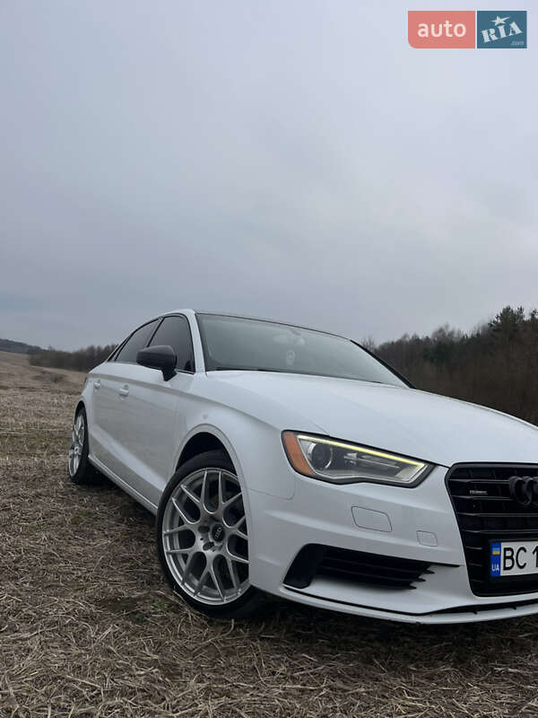 Седан Audi A3 2014 в Львове