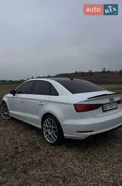 Седан Audi A3 2014 в 