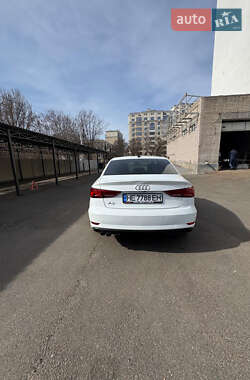 Седан Audi A3 2020 в 