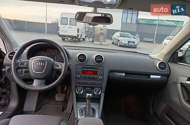 Хэтчбек Audi A3 2012 в 