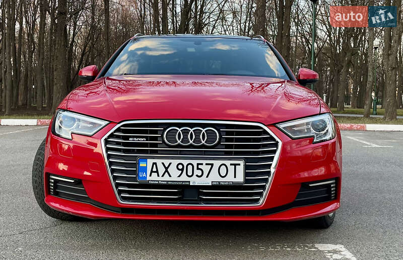 Хетчбек Audi A3 2016 в Харкові