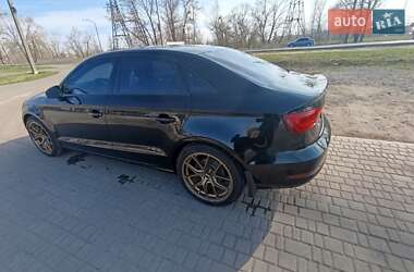Седан Audi A3 2016 в Павлограде