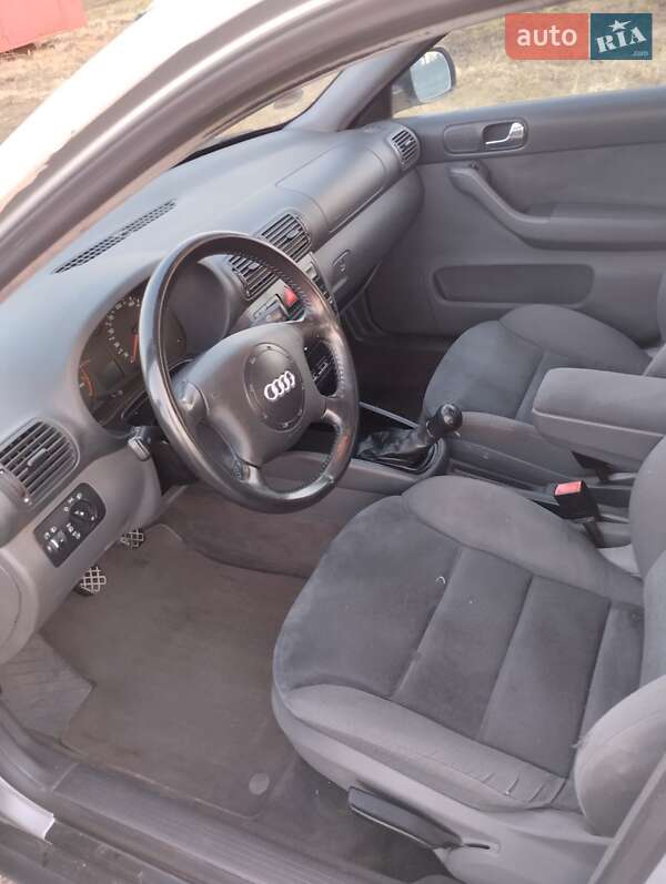 Хэтчбек Audi A3 1999 в Ровно