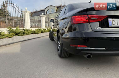 Седан Audi A3 2015 в 