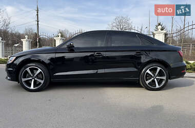 Седан Audi A3 2015 в 