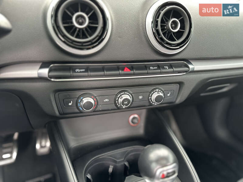 Хэтчбек Audi A3 2015 в Одессе