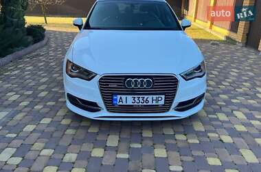 Хэтчбек Audi A3 2016 в 