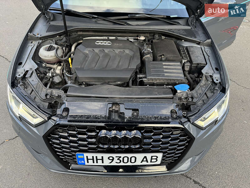 Седан Audi A3 2016 в Одессе