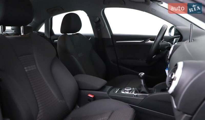 Седан Audi A3 2020 в Луцьку