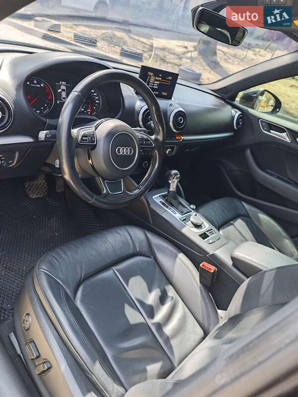 Седан Audi A3 2015 в Киеве