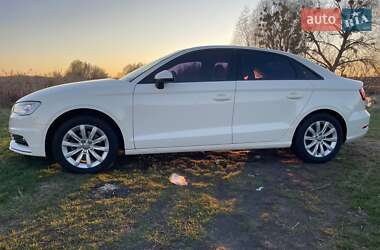 Седан Audi A3 2015 в 