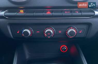 Седан Audi A3 2015 в 