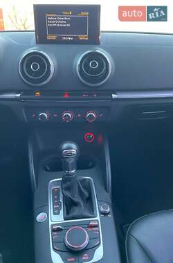 Седан Audi A3 2015 в 