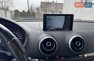 Хэтчбек Audi A3 2016 в 