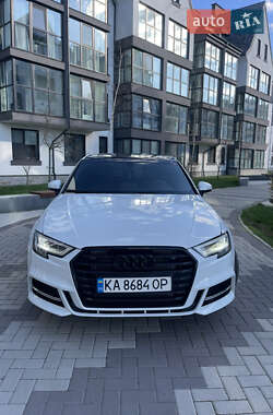 Седан Audi A3 2018 в 