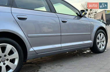 Хэтчбек Audi A3 2006 в 