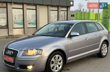 Хэтчбек Audi A3 2006 в 