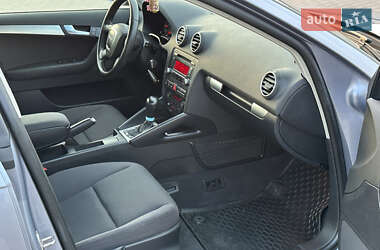 Хэтчбек Audi A3 2006 в 