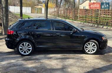 Хетчбек Audi A3 2011 в 
