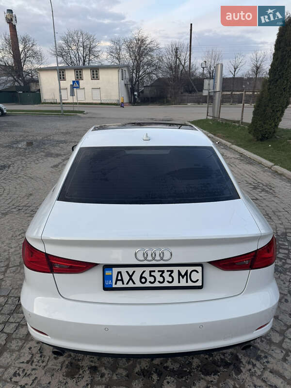 Седан Audi A3 2014 в Тернополі